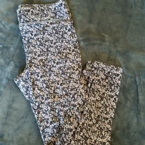 High waisted leggings